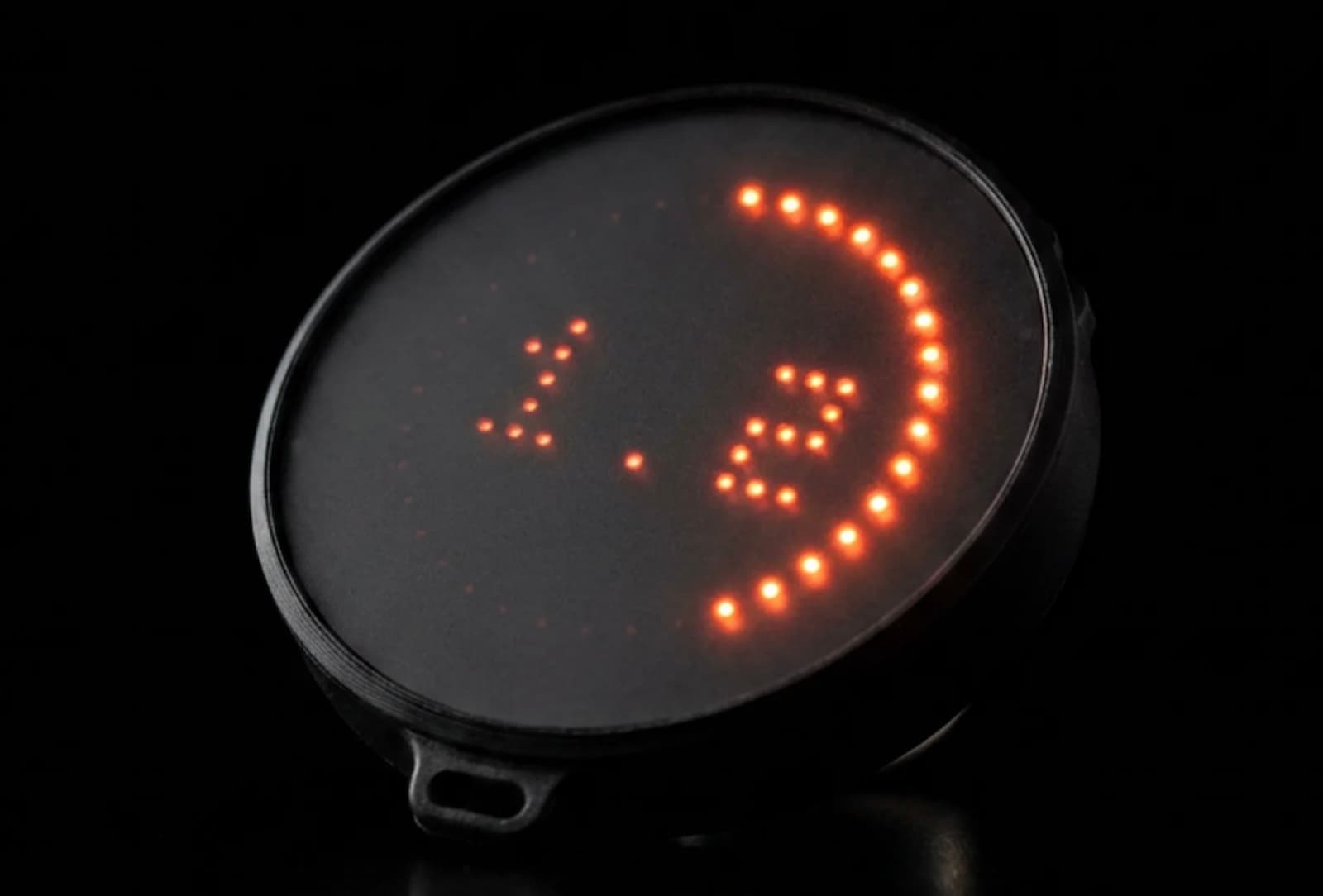 close-up of the aura vibe device